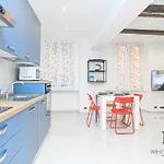 Ibisco House By Ml White House *