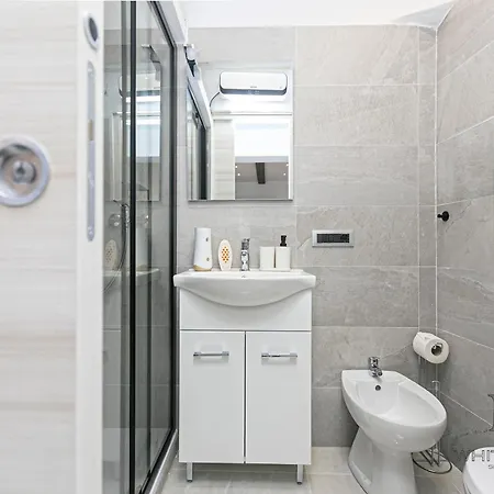 Ibisco House By Ml White House Apartmán Janov